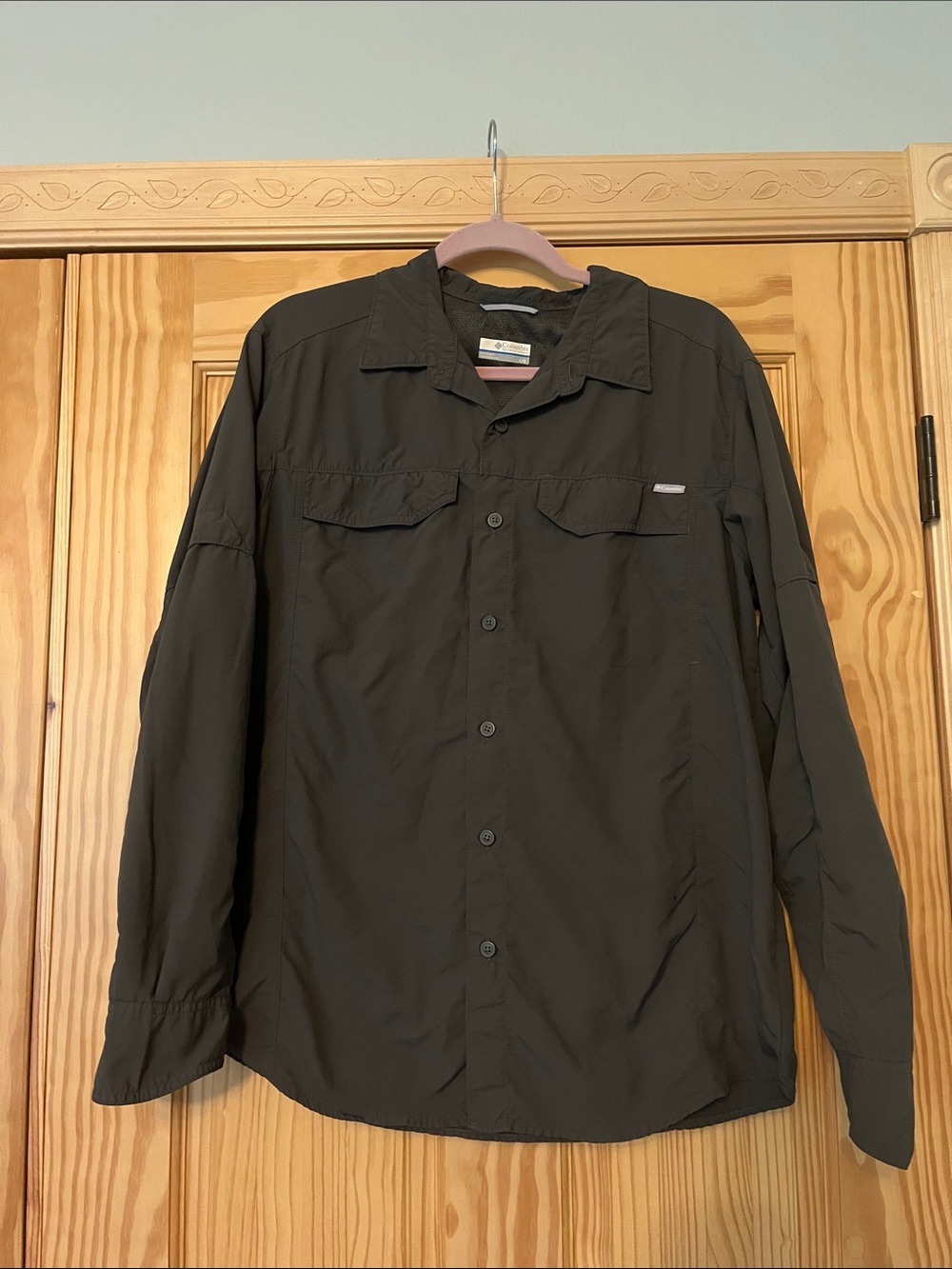 Columbia Men's Long Sleeve Button-Up Shirt